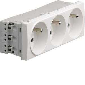 PRISE TRIPLE 45X45  BLANCHE 6x Modules
